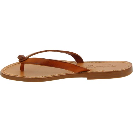 Handmade women's thong slippers in tan leather | The leather craftsmen