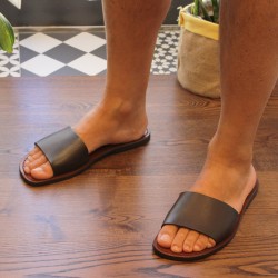 Nu pieds pour homme en cuir marron foncé travaillé main en Italie